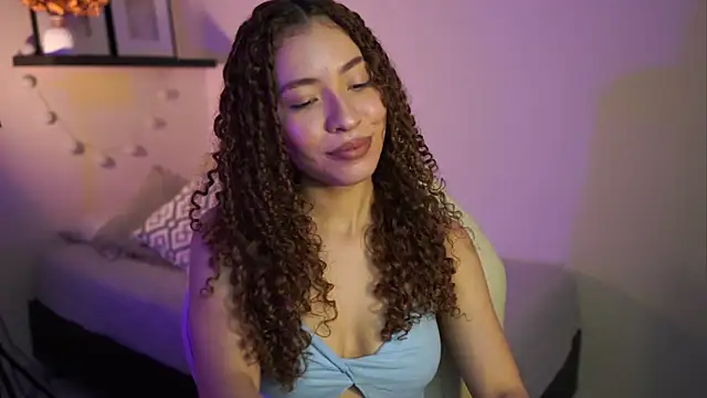 Snapshot of isabella-garcia- chatting on February 20, 2026, 1:24 am isabella-garcia- online show from February 20, 2026, 1:24 am