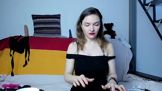 Katherine Twilight online show from February 9, 2025, 7:59 am