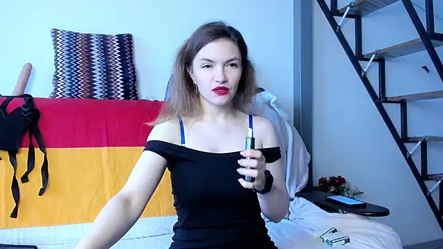 Katherine Twilight online show from February 2, 2025, 7:30 am