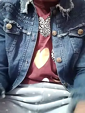 Snapshot of Sx-Maniya chatting on December 16, 2025, 1:32 am Sx-Maniya online show from December 16, 2025, 1:32 am