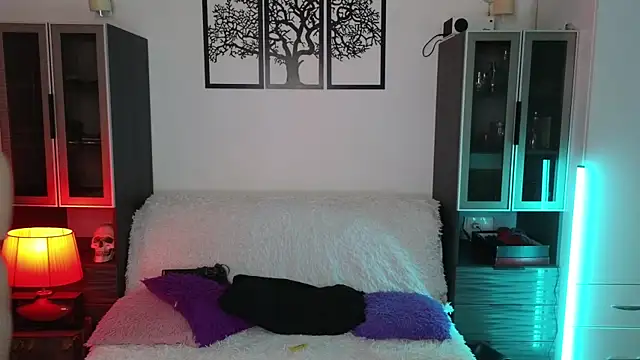 Snapshot of Lila_West chatting on February 8, 2025, 6:33 pm Lila West online show from February 8, 2025, 6:33 pm