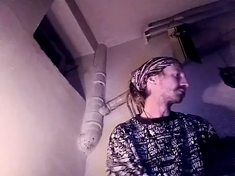 KokosMartin online show from November 9, 2025, 12:14 am