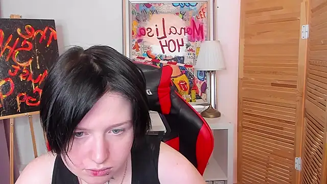 ayakskalermonss online show from November 22, 2025, 8:35 am