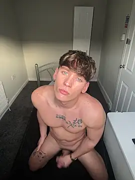 Snapshot of naughtyboy0124 chatting on March 5, 2026, 4:36 pm naughtyboy0124 online show from March 5, 2026, 4:36 pm