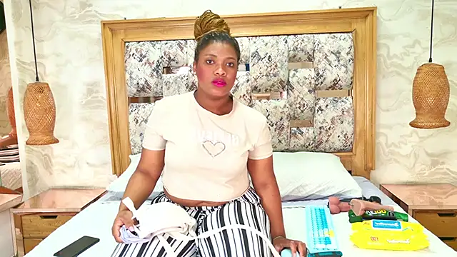 ZOLEY WATSON online show from March 30, 2026, 2:57 am