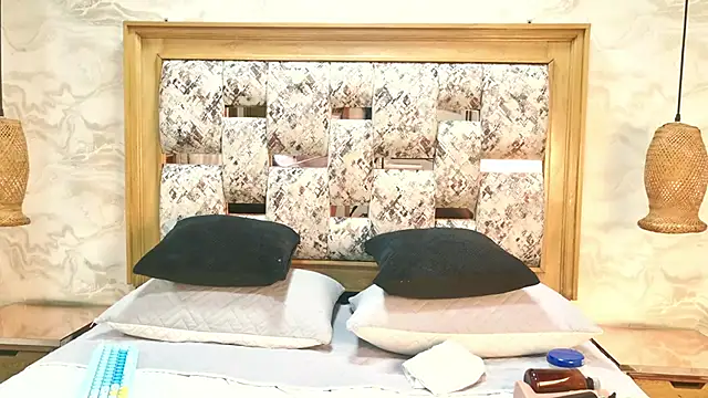 Snapshot of ZOLEY_WATSON chatting on February 17, 2026, 2:53 am ZOLEY WATSON online show from February 17, 2026, 2:53 am