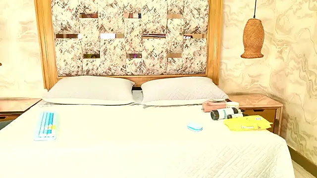 ZOLEY WATSON online show from April 11, 2026, 3:03 am