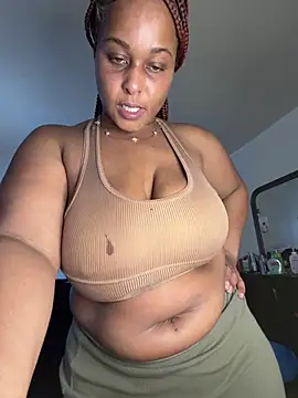 Snapshot of yummy0322 chatting on December 14, 2025, 8:36 pm yummy0322 online show from December 14, 2025, 8:36 pm