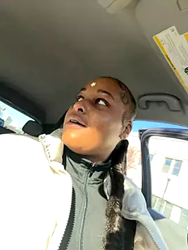 Snapshot of yummy0322 chatting on December 1, 2025, 6:42 pm yummy0322 online show from December 1, 2025, 6:42 pm