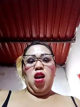 Snapshot of shaktisub_ chatting on October 5, 2025, 9:05 pm shaktisub  online show from October 5, 2025, 9:05 pm