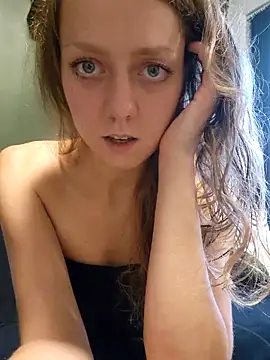 Snapshot of Eveline_Beauty_Kitty chatting on October 3, 2025, 4:30 pm Eveline Beauty Kitty online show from October 3, 2025, 4:30 pm