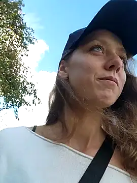 Snapshot of Eveline_Beauty_Kitty chatting on October 13, 2025, 11:23 am Eveline Beauty Kitty online show from October 13, 2025, 11:23 am