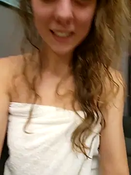 Snapshot of Eveline_Beauty_Kitty chatting on October 7, 2025, 5:14 pm Eveline Beauty Kitty online show from October 7, 2025, 5:14 pm