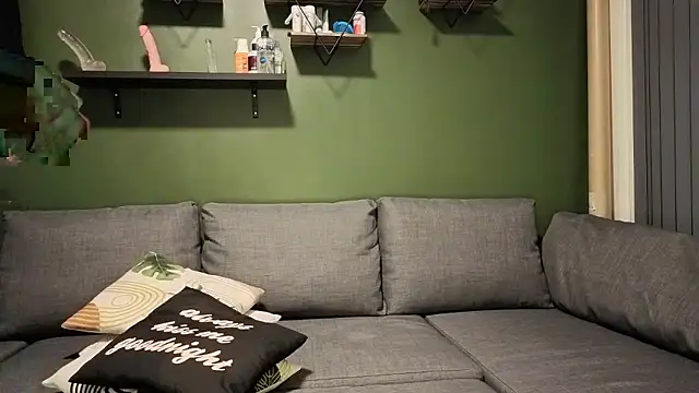 Snapshot of Eveline_Beauty_Kitty chatting on December 18, 2025, 4:44 pm Eveline Beauty Kitty online show from December 18, 2025, 4:44 pm