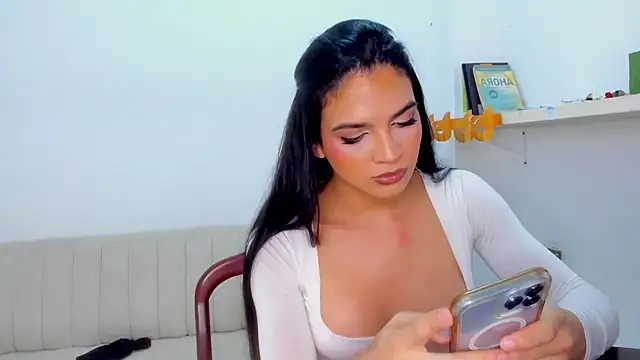 Snapshot of ISA_BELLA_VZL chatting on June 30, 2026, 5:13 pm ISA BELLA VZL online show from June 30, 2026, 5:13 pm