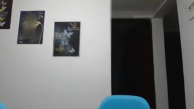 Roselingalvis13 online show from March 11, 2026, 3:00 am