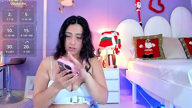 my aleja  online show from December 15, 2025, 1:17 pm