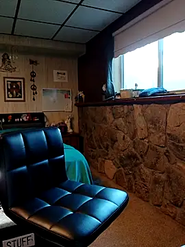 Ursulalane online show from September 11, 2025, 5:57 pm