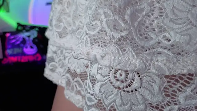 Snapshot of Mariana_velezz chatting on December 3, 2025, 11:14 pm Mariana velezz online show from December 3, 2025, 11:14 pm