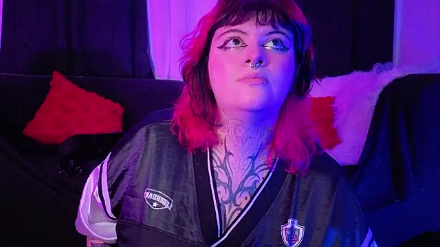 Snapshot of Mariana_velezz chatting on February 23, 2026, 11:27 pm Mariana velezz online show from February 23, 2026, 11:27 pm