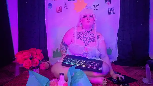 Snapshot of Mariana_velezz chatting on February 25, 2026, 8:30 pm Mariana velezz online show from February 25, 2026, 8:30 pm