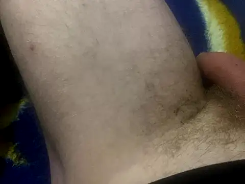 VveryShy online show from October 18, 2025, 12:07 pm