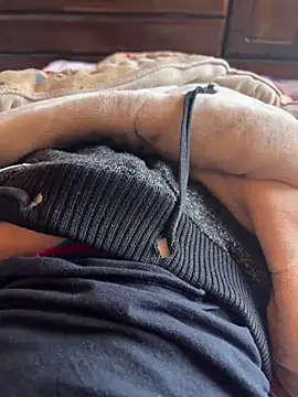 Snapshot of rrrrrriyyffhyeeee chatting on April 12, 2026, 3:10 am rrrrrriyyffhyeeee online show from April 12, 2026, 3:10 am