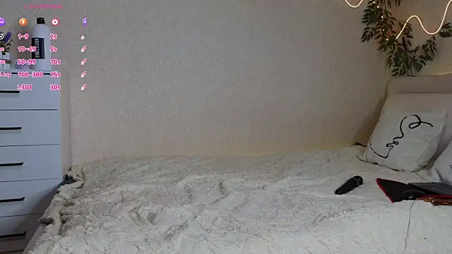 serenahall  online show from February 23, 2026, 10:32 pm