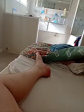 Snapshot of Exterminador48 chatting on February 14, 2026, 11:43 am Exterminador48 online show from February 14, 2026, 11:43 am