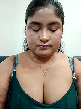 hornyriyanka online show from May 20, 2026, 3:03 am