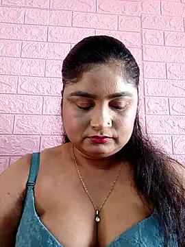 hornyriyanka online show from March 27, 2026, 2:53 am