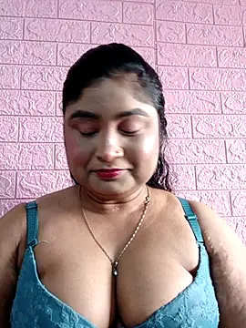 hornyriyanka online show from March 30, 2026, 2:57 am