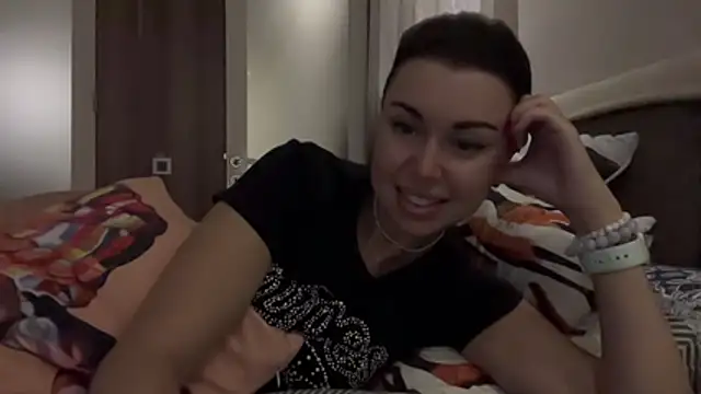 Snapshot of Gilin1 chatting on October 20, 2025, 8:20 pm Gilin1 online show from October 20, 2025, 8:20 pm