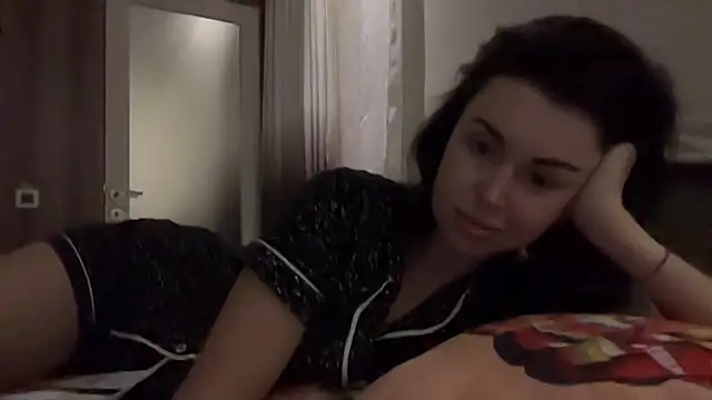 Gilin1 online show from November 6, 2025, 8:13 pm