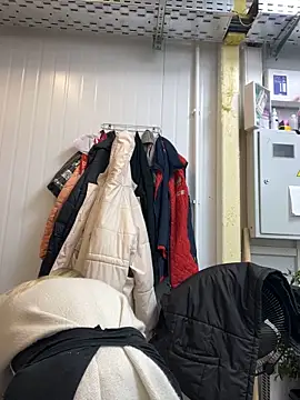 Snapshot of CandyVice chatting on October 9, 2025, 5:13 pm CandyVice online show from October 9, 2025, 5:13 pm