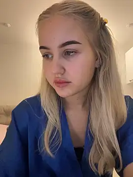 CandyVice online show from December 4, 2025, 6:07 pm