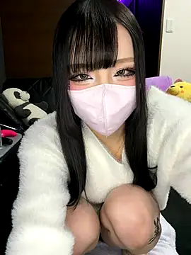 Snapshot of Nano-xxx chatting on December 5, 2025, 6:50 pm Nano-xxx online show from December 5, 2025, 6:50 pm