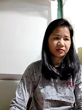 Maria2299 online show from October 31, 2025, 7:32 pm