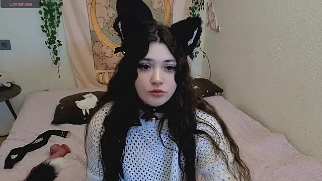 Snapshot of mirana_blade chatting on October 20, 2025, 8:26 am mirana blade online show from October 20, 2025, 8:26 am