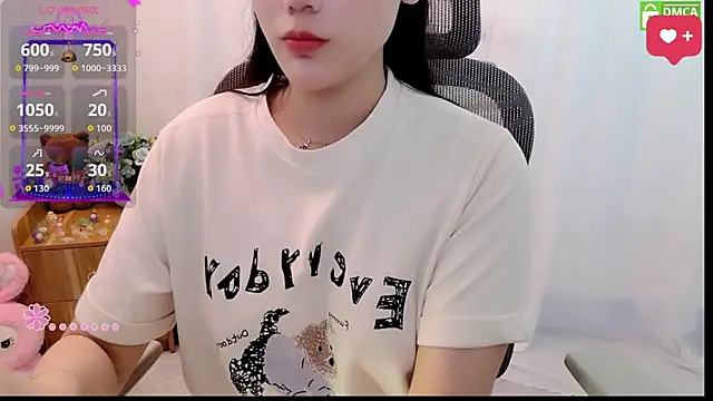 Snapshot of HanaYourlove chatting on May 15, 2026, 1:09 pm HanaYourlove online show from May 15, 2026, 1:09 pm