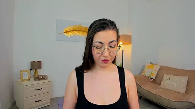 Kylie Kathy online show from April 7, 2026, 9:49 pm