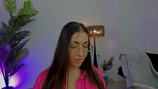 Snapshot of Kylie_Kathy chatting on January 8, 2026, 5:30 pm Kylie Kathy online show from January 8, 2026, 5:30 pm