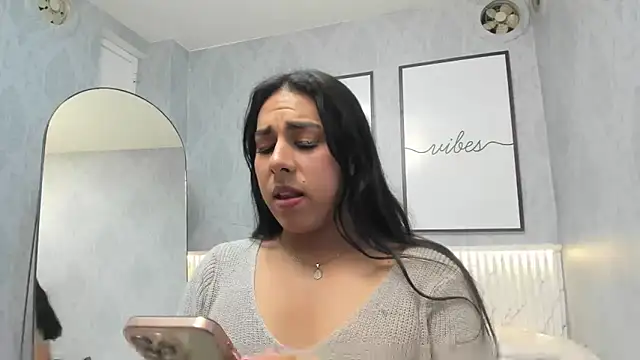 Ximenahott  online show from November 30, 2025, 10:05 am