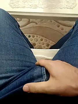 Snapshot of Yaman_33 chatting on February 28, 2026, 6:07 pm Yaman 33 online show from February 28, 2026, 6:07 pm