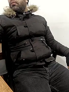 Snapshot of Yaman_33 chatting on January 9, 2026, 6:09 am Yaman 33 online show from January 9, 2026, 6:09 am