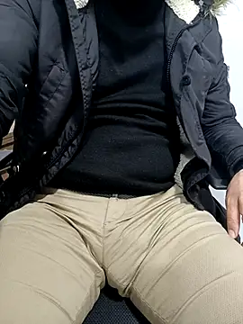 Snapshot of Yaman_33 chatting on February 12, 2026, 6:13 am Yaman 33 online show from February 12, 2026, 6:13 am