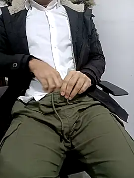 Snapshot of Yaman_33 chatting on February 20, 2026, 5:59 am Yaman 33 online show from February 20, 2026, 5:59 am