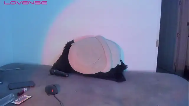 Murasaki doll online show from March 3, 2026, 12:39 am