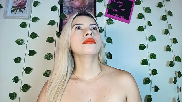 Snapshot of Barbiie_98 chatting on March 3, 2026, 3:19 pm Barbiie 98 online show from March 3, 2026, 3:19 pm