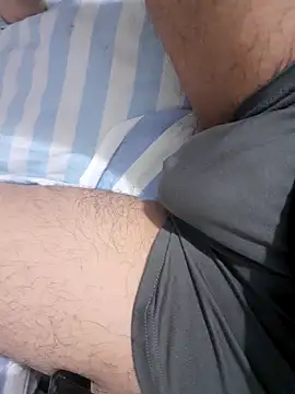 Snapshot of Lunaty00 chatting on November 18, 2025, 8:17 am Lunaty00 online show from November 18, 2025, 8:17 am